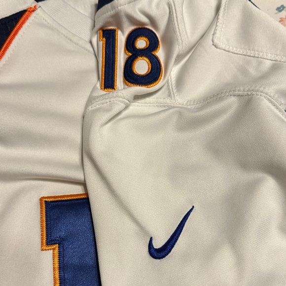 Peyton Manning Denver Broncos Women’s Jersey - Picture 5 of 5